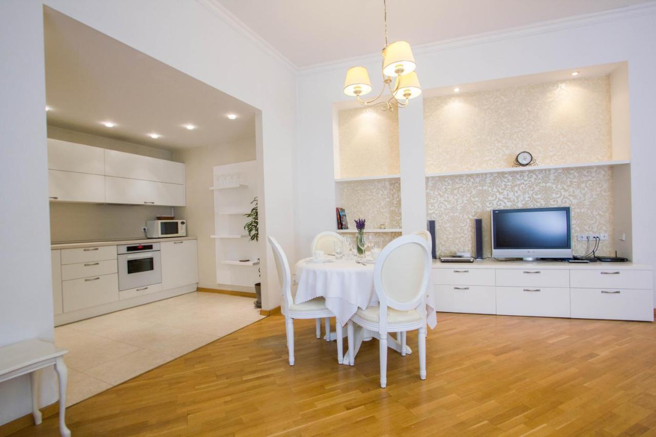 Historic Central Apartment Wilno Zewnętrze zdjęcie