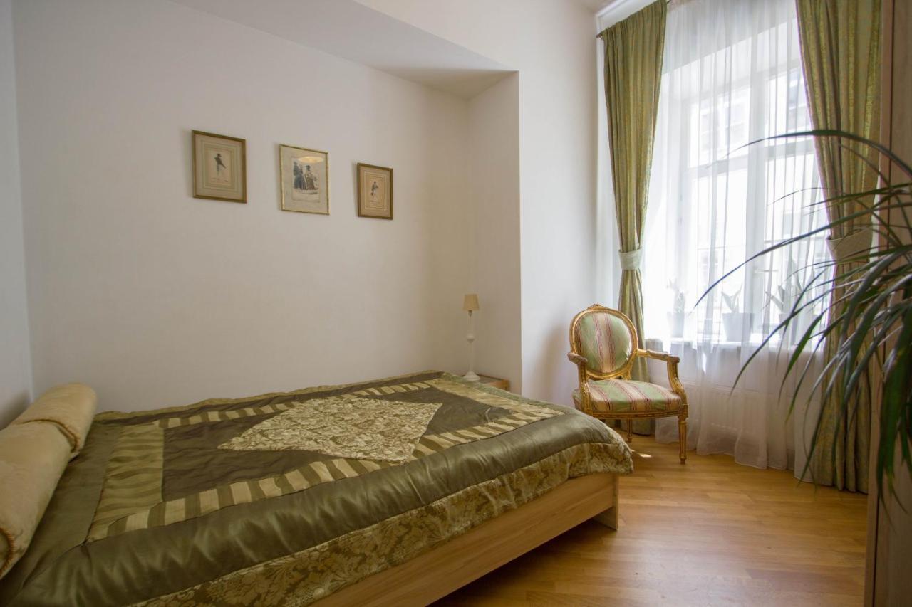 Historic Central Apartment Wilno Zewnętrze zdjęcie